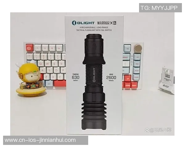 探索自由足球中场属性的多样性与战术应用分析